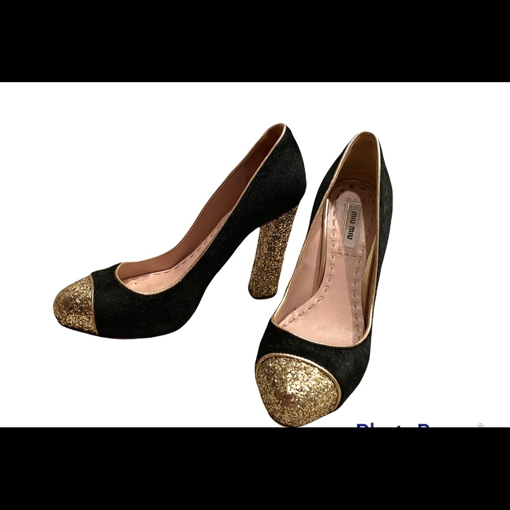 Miu Miu Pumps with Faux Fur and golden glitter